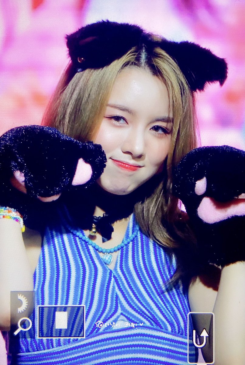 ldd_49's tweet photo. 220813

깜냥이 다냥이

#우아 #루시 #김다은 #wooah #lucy https://t.co/M56zeg3mWM
