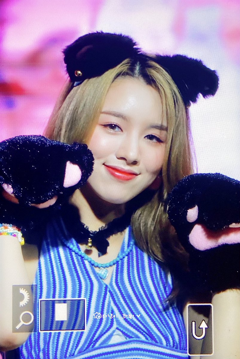 ldd_49's tweet photo. 220813

깜냥이 다냥이

#우아 #루시 #김다은 #wooah #lucy https://t.co/M56zeg3mWM