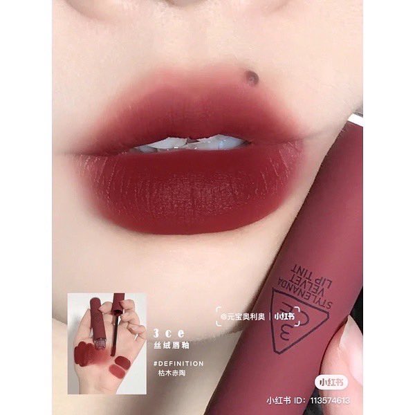anyongstore's tweet photo. #อันยองพร้อมส่ง 
3CE velvet lip tint ❤️
ลิปเนื้อเชอเบทสีสวยสดใส กลมกลืนกับริมฝีปากได้แนบสนิทเป็นเนื้อเดียวกัน เมื่อแห้งจะกลายเป็นเนื้อแมทที่ติดทนได้อย่างยาวนาน ให้สัมผัสที่ดูเรียบลื่นบางเบาเป็นธรรมชาติ

No. Bitter hour / Definition / Cashmere nude

#สินค้าพร้อมส่ง 
ราคา : 450฿ https://t.co/tjTr7di3uI