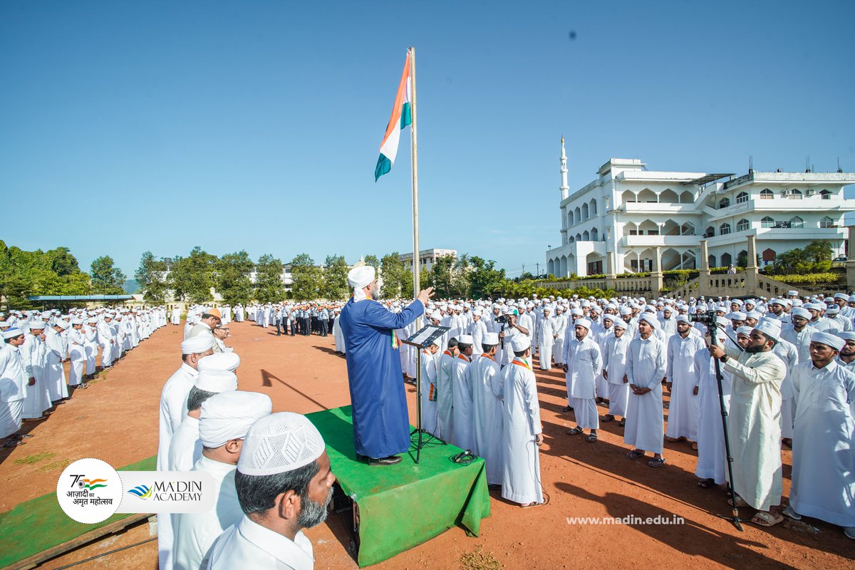 SayyidBukhari's tweet photo. Colorful beginning for Independence day celebrations at @MadinAcademy.
#har_ghar_tiranga #azadi_ka_amrit_mahotsav #75th_independence_day #India #August15 https://t.co/xn4uKAxKiA