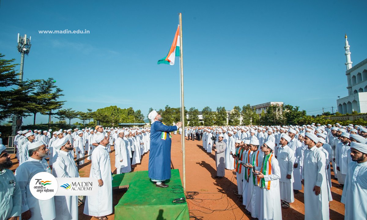 SayyidBukhari's tweet photo. Colorful beginning for Independence day celebrations at @MadinAcademy.
#har_ghar_tiranga #azadi_ka_amrit_mahotsav #75th_independence_day #India #August15 https://t.co/xn4uKAxKiA