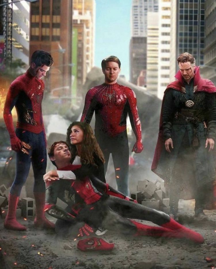 vr_mcu's tweet photo. 🚨Breaking Exclusive :- New Reports suggest there was a scene shot between Doctor Strange with Tobey Maguire &amp; Andrew Garfield in #SpiderManNoWayHome asking “he could call them back if there was an Avengers level Threat” citing their Return in #AvengersSecretWars 🚨 https://t.co/VsZC4Pug9A