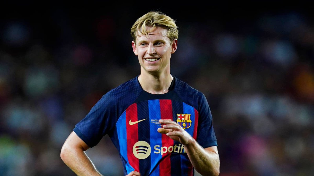 UtdPlug's tweet photo. ✅ Frenkie De Jong has told his teammates that he may join #mufc soon. [@Sport, @ManagingBarca] 🇳🇱 https://t.co/OpNvER3Nch