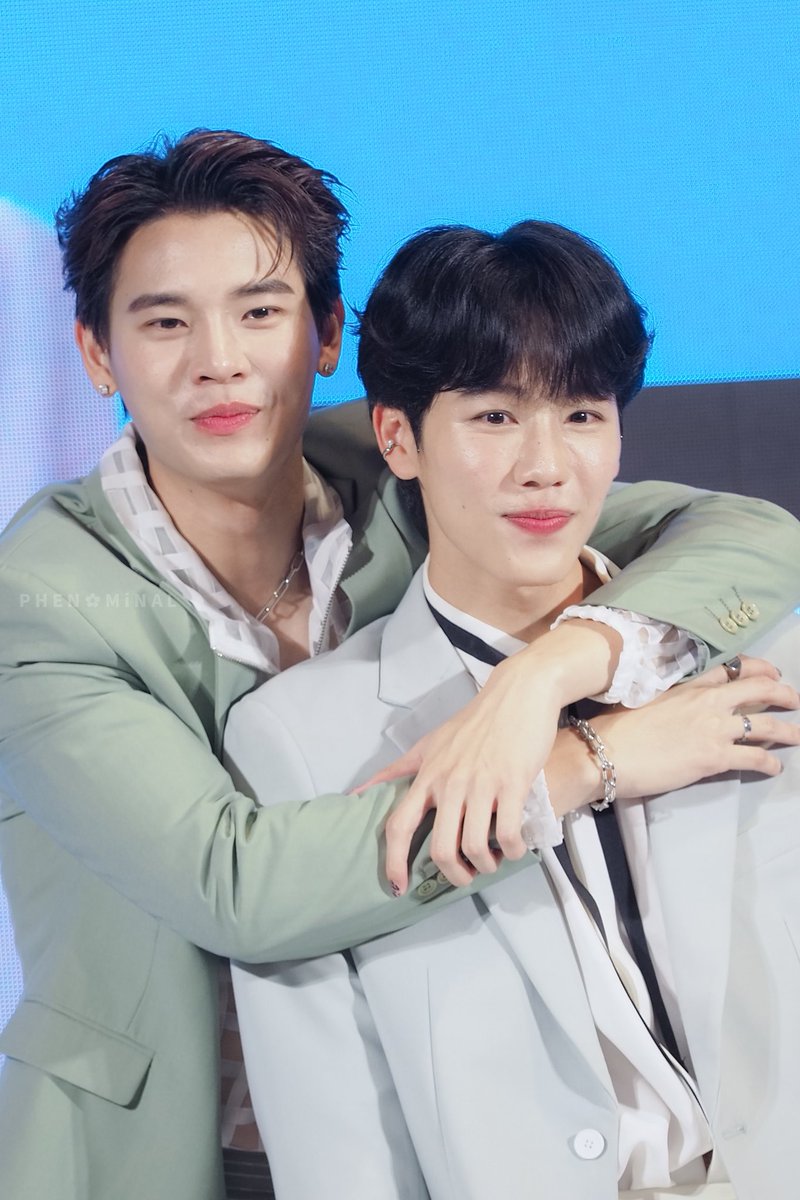 phenxmxnal's tweet photo. 13082022 I แบบ พี่วี กะ น้องมาร์ค  ❤️
@yinyin_anw #yinyin_anw 
@warwanarat #warwanarat 
#DestinyClinicYinWar https://t.co/ea5qTCa0Nl