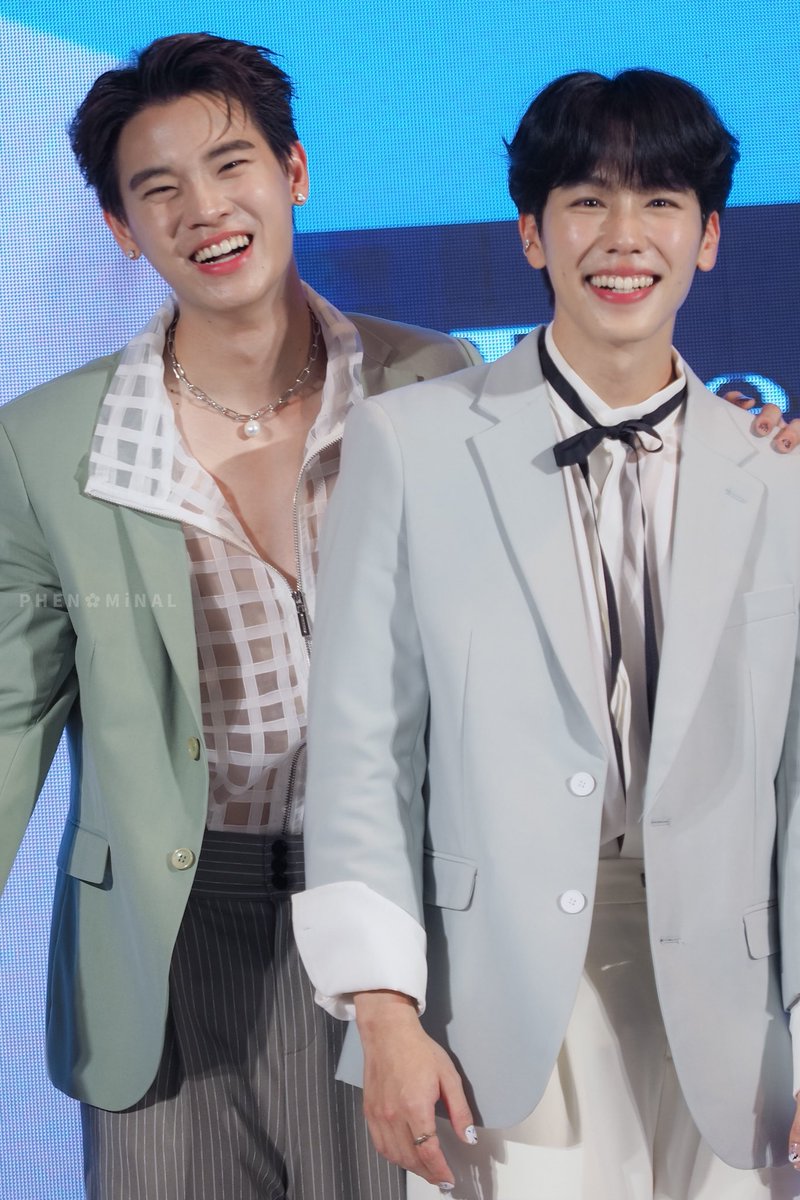 phenxmxnal's tweet photo. 13082022 I แบบ พี่วี กะ น้องมาร์ค  ❤️
@yinyin_anw #yinyin_anw 
@warwanarat #warwanarat 
#DestinyClinicYinWar https://t.co/ea5qTCa0Nl