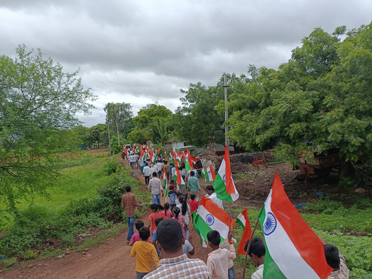 NagalgiddaPs's tweet photo. Today #NagaligiddaPs  organised #FreedomRally in part of #SwatantraBhrathaVajrothsva MRO, MPO, MPP, HM, Teachers and public representatives, youth and Students total 300members were participated 

@spsangareddy
@TelanganaCOPs https://t.co/F8X1kuH0yq https://t.co/ii6pFHCqzY