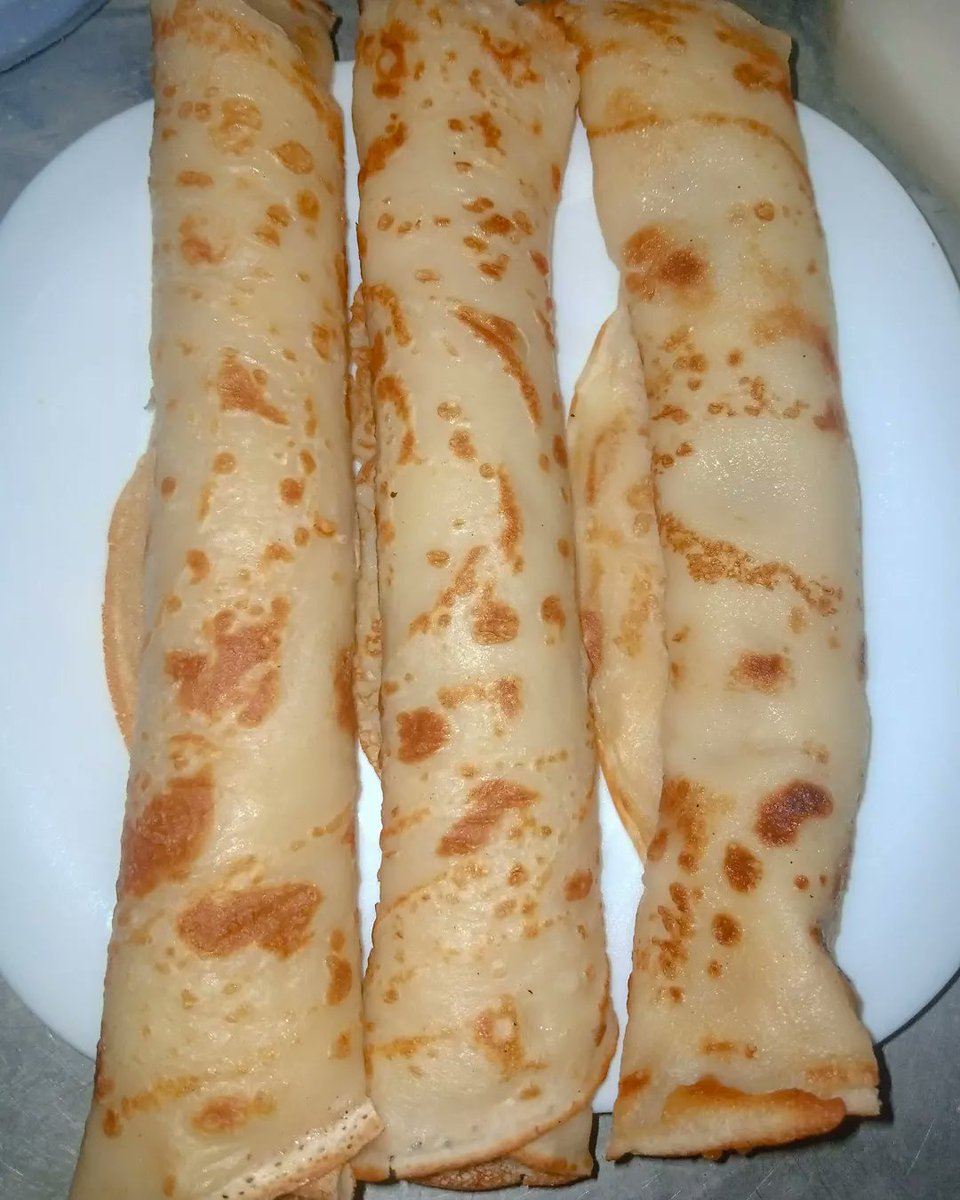mellys_eatout's tweet photo. Chapati za mayai 💋
•
Call us for FRESH yummy bites
#politereminder
•
☎️ 0758145678 | 0784036518
Delivery ☑️
•
#pancakes #chapati #chapatizamaji #halfcake #samosa #beefsamosa #chickensamosa #kebab #kababu #vitumbua #mzuzu #bites #mellystz #mellysgarden #breakfast #bunju https://t.co/wdcgQR3IBD