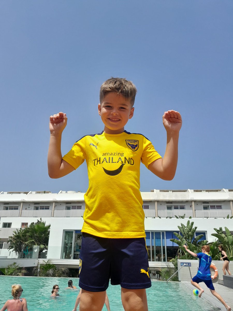 Supporting from Corralejo 💛💙⚽️👍 
<a href="/OUFCOfficial/">Oxford United</a>
