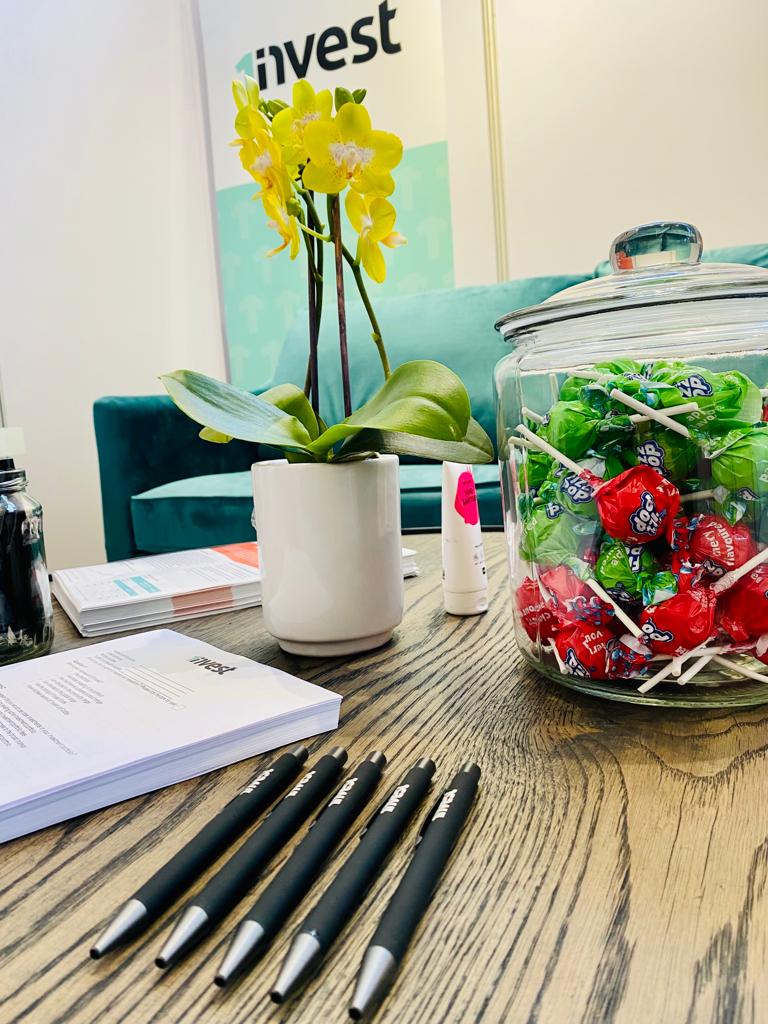 1nvest_SA's tweet photo. It has been lovely engaging with everyone who visited both our physical and virtual exhibition at #JSESheInvests2022. Congratulations the two lucky people who have each won a 1nvest ETF with 1nvest &amp; Standard OST. See you at @JSE_Group’s SheInvests next year! #1nvest #WomensMonth https://t.co/kKxySxIM4Z