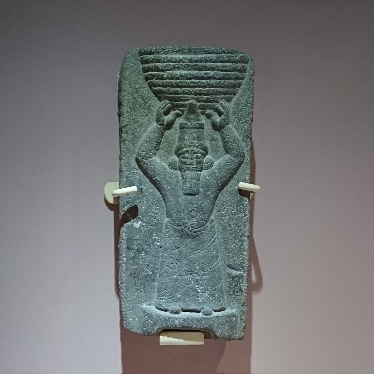 İnsan Kabartmalı Stel
Bazalt, Demir Çağı - #Şanlıurfa 

📸 #ŞanlıurfaMüzesi - 2018. 

#müzetutkunu