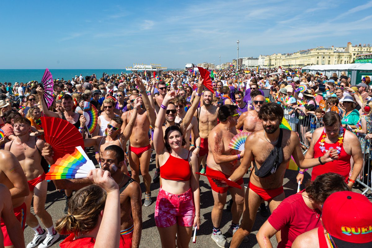 OutToSwimSouth's tweet photo. Last Saturday we had the best time of our club history,through our city. Showing our pride, showing our diversity and showing the team that we are!So proud @OutToSwim @brightonpride21 #LGBTQ #WeStandTogether #BrightonPride #Pride #GayUK #Brighton #WeAreFabuloso #Pride30 #LGBT https://t.co/DDKlLc7lVd