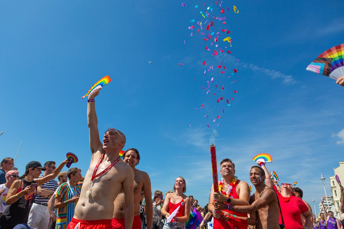 OutToSwimSouth's tweet photo. Last Saturday we had the best time of our club history,through our city. Showing our pride, showing our diversity and showing the team that we are!So proud @OutToSwim @brightonpride21 #LGBTQ #WeStandTogether #BrightonPride #Pride #GayUK #Brighton #WeAreFabuloso #Pride30 #LGBT https://t.co/DDKlLc7lVd