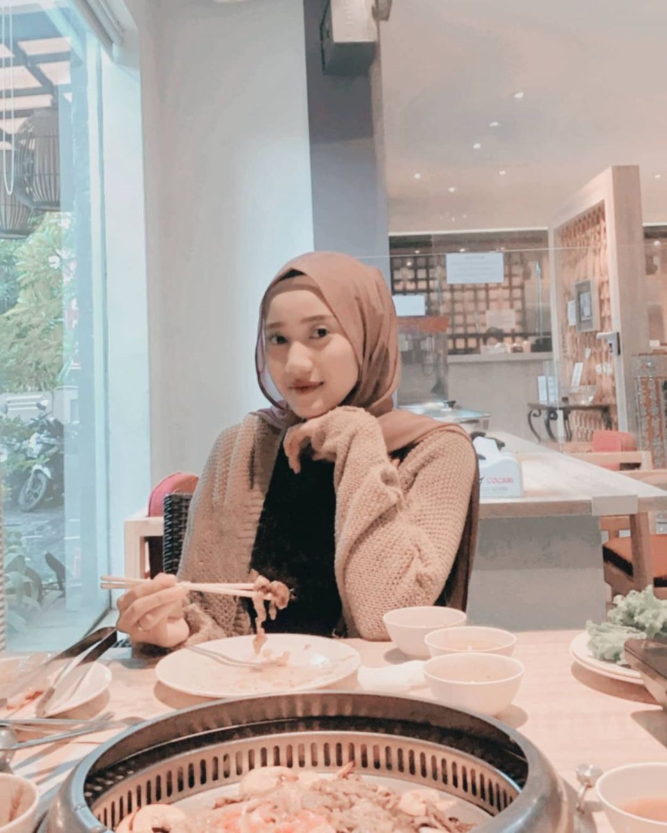 cutsyifaa24's tweet photo. Malam sayang...... https://t.co/MKdd4WlNQf