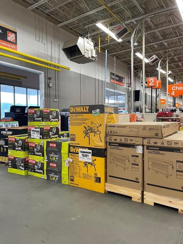 Oxford Pro Desk (@pro_oxford2624) on Twitter photo Lots of great deals plus NO TAX! Stop down and see us this weekend! Lots of great deals plus NO TAX! Stop down and see us this weekend!