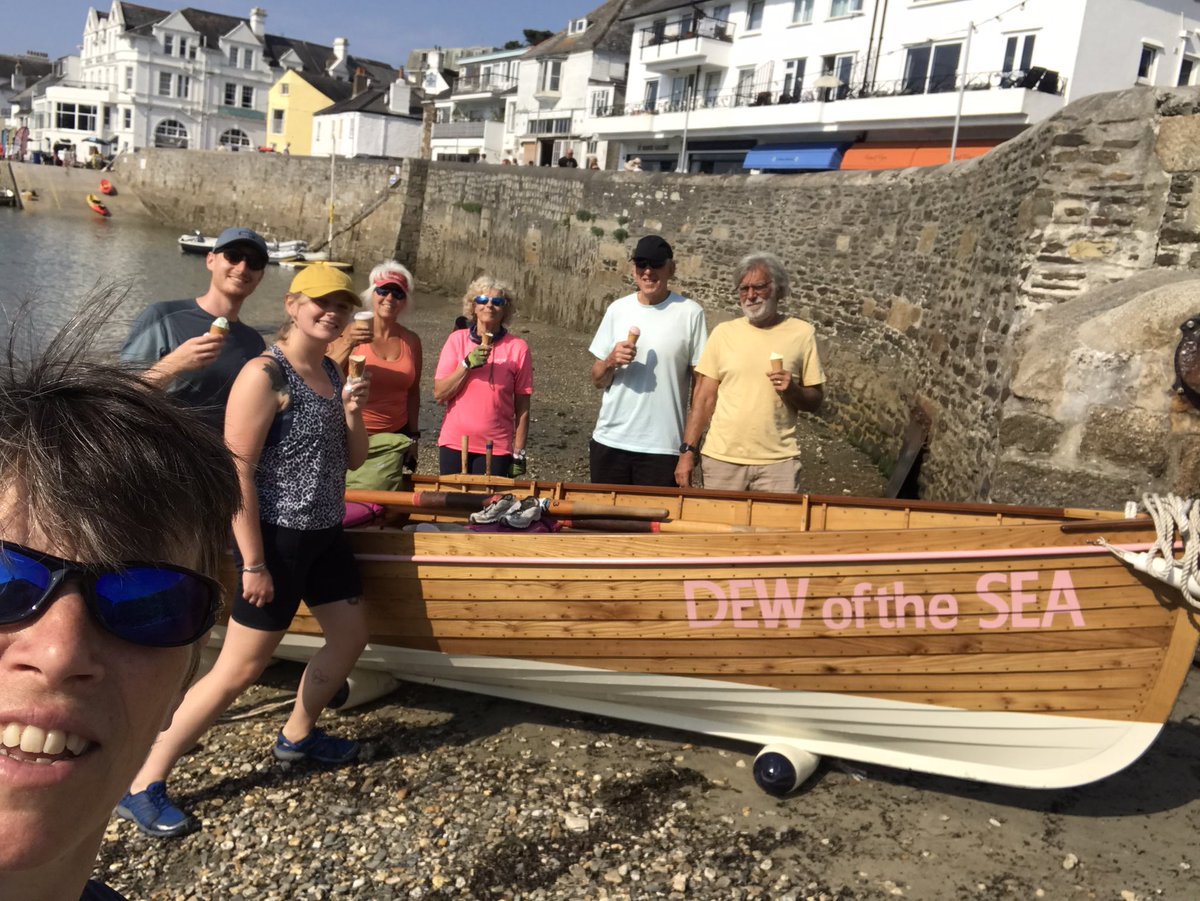 Perfect day for a social row to St Mawes with <a href="/RowingInPenryn/">Penryn Rowing Club</a> 🍦🍦🍦😎😎😎🥵🥵🥵 <a href="/stmawesroseland/">St Mawes Cornwall</a> <a href="/StMawesHour/">StMawesHour</a>