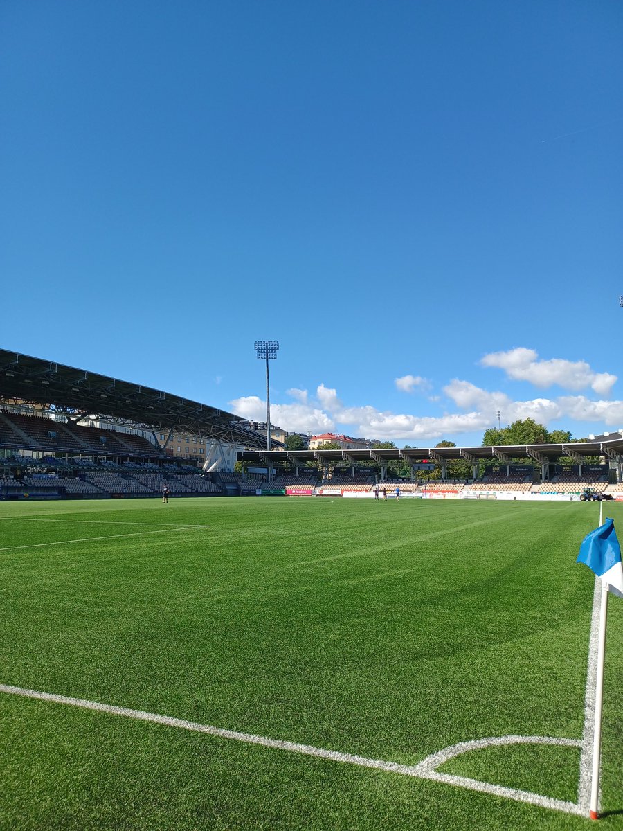 fikretbalkann's tweet photo. Harika havada, HJK deplasmaninda U15 takimi ile harika galibiyet. Calismaya devam💙⚽️

Such a nice weather and a massive win against HJK in U15 First Division👊🏻💙 https://t.co/mMe7d5wq3T