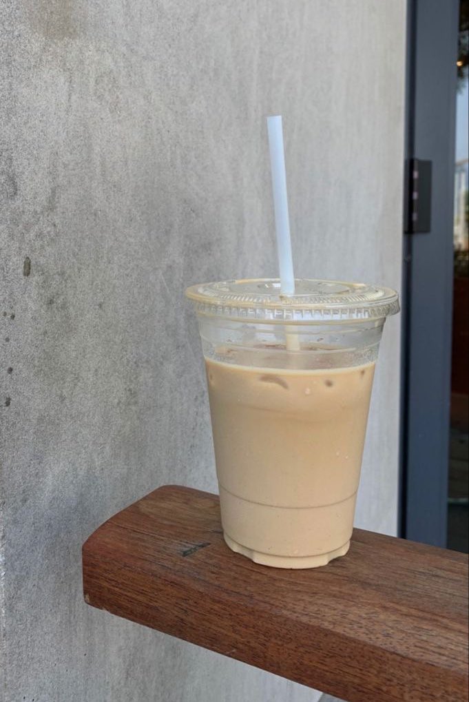 liviuuh's tweet photo. iced coffee 🫶🏼 https://t.co/xspPxKgOg8