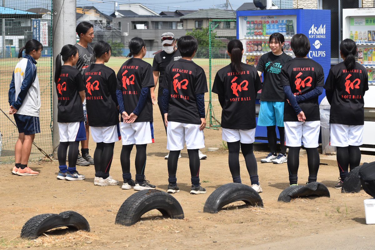 TCURMONSTERS's tweet photo. 8/6（土）は日立二高さんと合同練習をしました！
モンスターズにフレッシュさをもたらしてくれたり、プレーへの向上心を改めて思い出させてくれたりと、学ぶところがたくさんありました！
ぜひ、また一緒にやりましょう😆
ありがとうございました！！ https://t.co/OhCmwDgeDw
