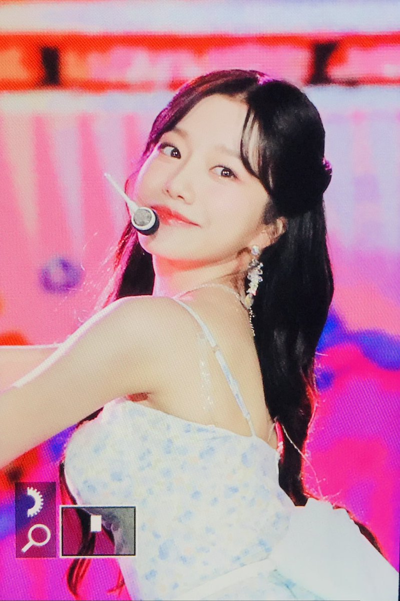 220813 

#조유리 #チョユリ #JOYURI