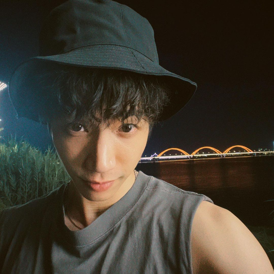 jasperryuid's tweet photo. 130822 Jasper Ryu Instagram Update

TAGS
#jasperryu #jasperliu #liuyihao #ryu19860812 #刘以豪  #劉以豪 #류��호 #taiwandrama #taiwanactor #twdrama  #jasperryuindonesia #jasperliuchibi #lovemyselforyou #morethanblue #takemetothemoon #beforewegetmarried #2mantrip #twogether https://t.co/FZkFp0EjcF