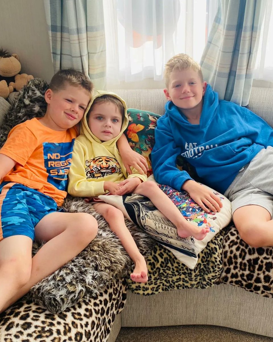 Ieuanthelion's tweet photo. Beautiful photos from last week family who are from #Newport If you would like to support families who need a little extra support then please don't hesitate to visit our JustGiving page..
https://t.co/5x2MOh8Fen
#IeuanTheLion #ITLMF
π§‘π¦π΄σ §σ ’σ ·σ ¬σ ³σ Ώ https://t.co/VYMQ9uWIyE