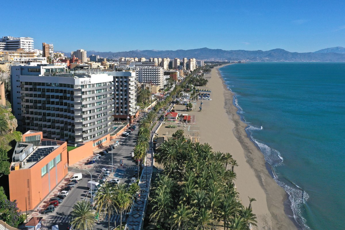 GabrielEscarrer's tweet photo. Empezaré por la Costa del Sol, con las costas malagueñas, que según me indican, reciben estos días "una pechá" de turistas...buenas ocupaciones y regreso de la gran mayoría de mercados,  sobre todo los británicos en su querida Málaga...y mucha alegría https://t.co/5eyci5XnbC