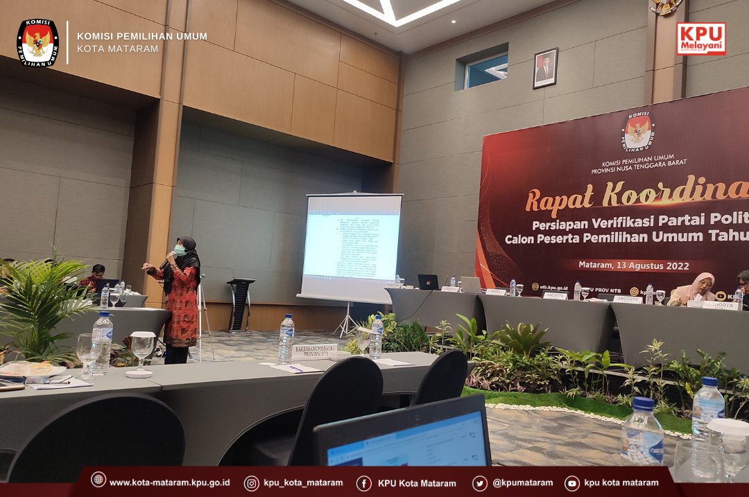 KPU Kota Mataram ikuti Rapat Koordinasi Persiapan Verifikasi Partai Politik Calon Peserta Pemilu Tahun 2024 di Hotel Prime Park Mataram.