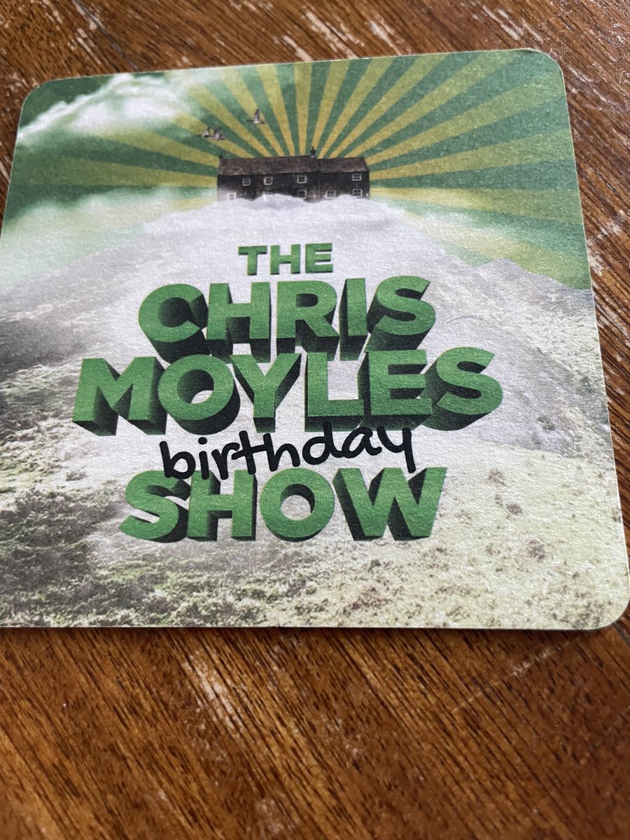 alandoyle72's tweet photo. @ChrisMoyles guess where I am https://t.co/kV1hl6Q22n
