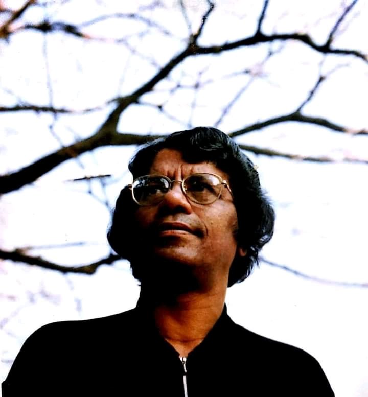 M_J_Shuvo's tweet photo. ১২ ই আগস্ট ২০০৪ সালে আমরা এই কিংবদন্তি কে হারায়!
বিনম্র শ্রদ্ধা হুমায়ুন আজাদ।
#HumayunAzad #হুমায়ুন_আজাদ https://t.co/YIb8IpI0Du