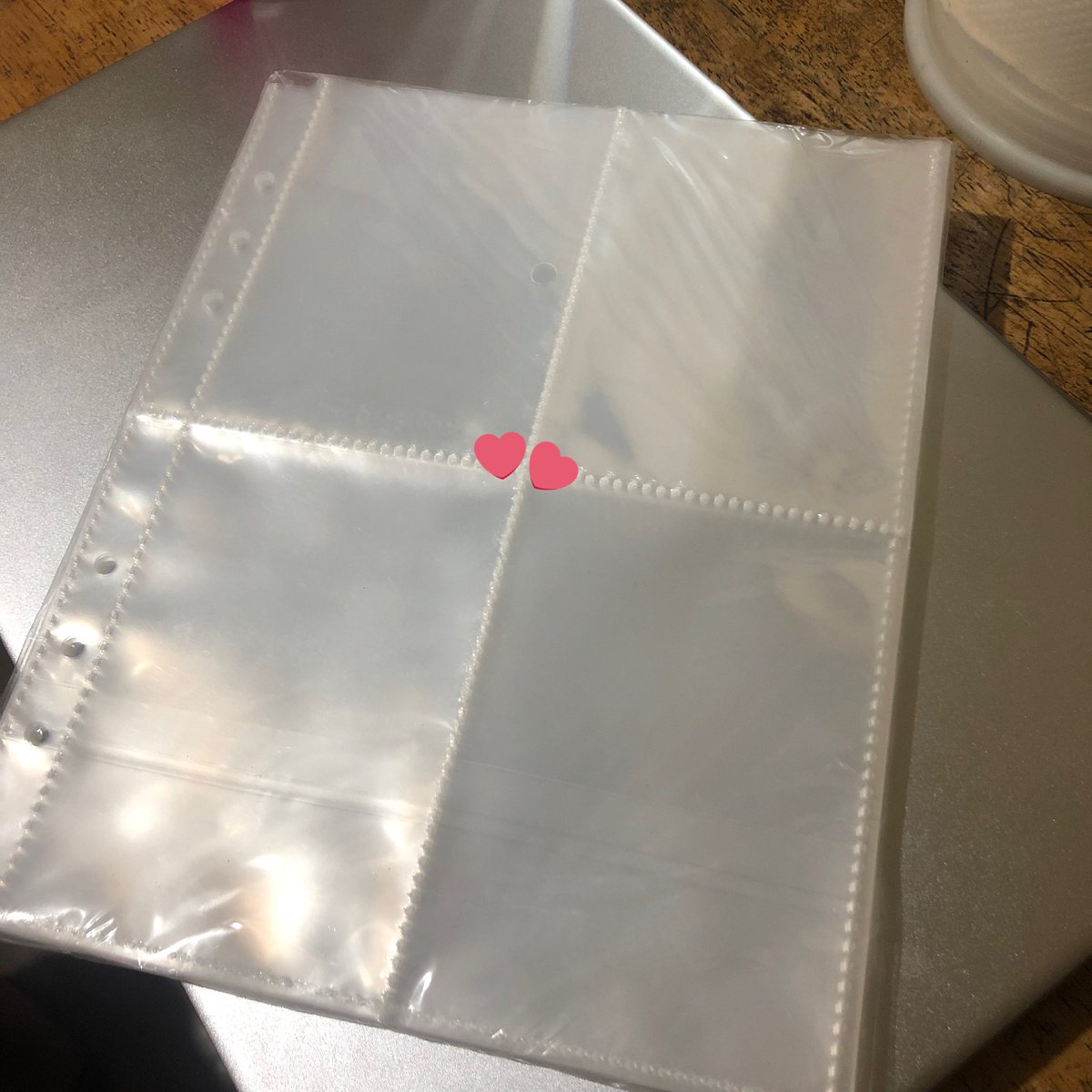 minimizcart's tweet photo. wts | lfb | ph only

4p wide binder sleeves
(30 pcs; 77x107mm)

₱350 + lsf

—fits mini pcs
—still sealed, not used
—on hand and ready to ship
—payo/3days dop

reply/dm if interested :] https://t.co/lGgxv5v4JW