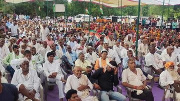 Sandeshvataksv's tweet photo. वैर विधानसभा के गांव नगला बंध सैंधली में विशाल पद गायन,
दंगल कार्यक्रम में उपस्थित दौसा जिला प्रमुख हीरालाल सैनी, राजस्थान विधान सभा सदस्य भजनलाल जाटव
@bhajanlaljatav #wair #Rajasthan @aapkahiralal @JournalistPadam #Bharatpur #congress https://t.co/HZwXw6I0YY
