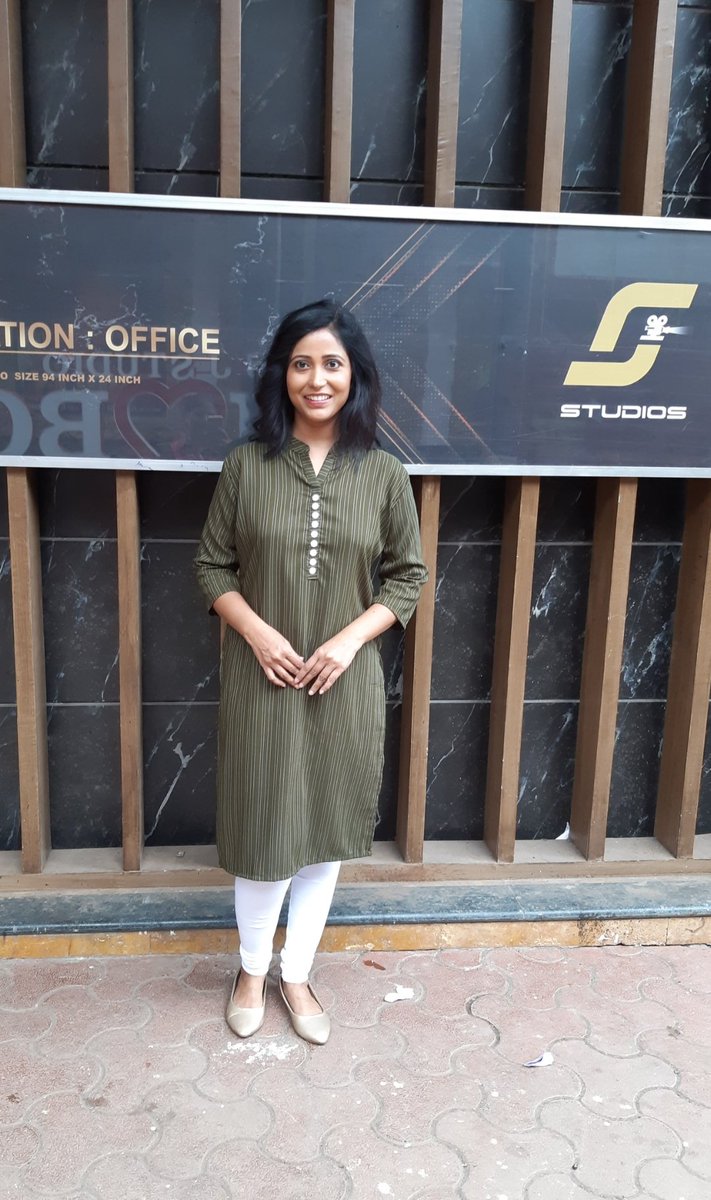 NehikaR's tweet photo. Shooting For New Advertisement #apnajob #advertisement #apnajobapp #actress #nehikasinghrajput #sjstudio #Mumbai #IndependenceDay https://t.co/5GpqfqAzGu