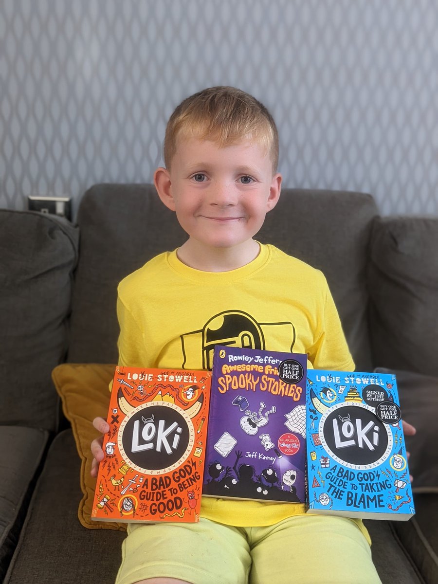 CeriMcB's tweet photo. Elliot loved his trip to @Waterstones to spend his book vouchers. He's already got hooked on Awesome Friendly Spooky Stories by Jeff Kinney #LoveReading 

@MissV_Holland @Inspired_ToRead @Inspire_Ashton @_InspireEnglish https://t.co/KMmZChTDjG