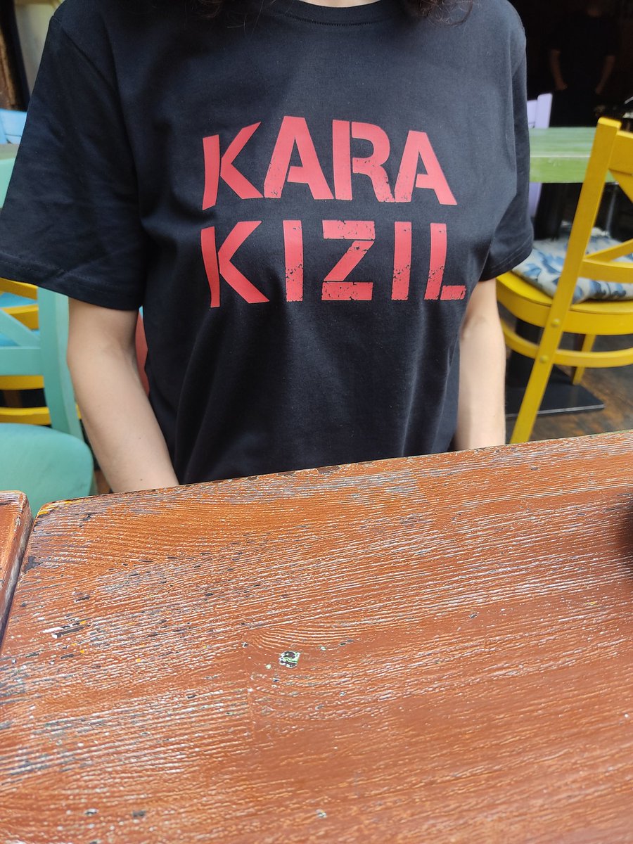 fckarakizil's tweet image. 100.yıl anı tişörtleri hazır, akşam maçta bizden ve an itibariyle Alerta'dan alınabilir. Fiyat 120 TL
Not:kargo ile sipariş için DM atın