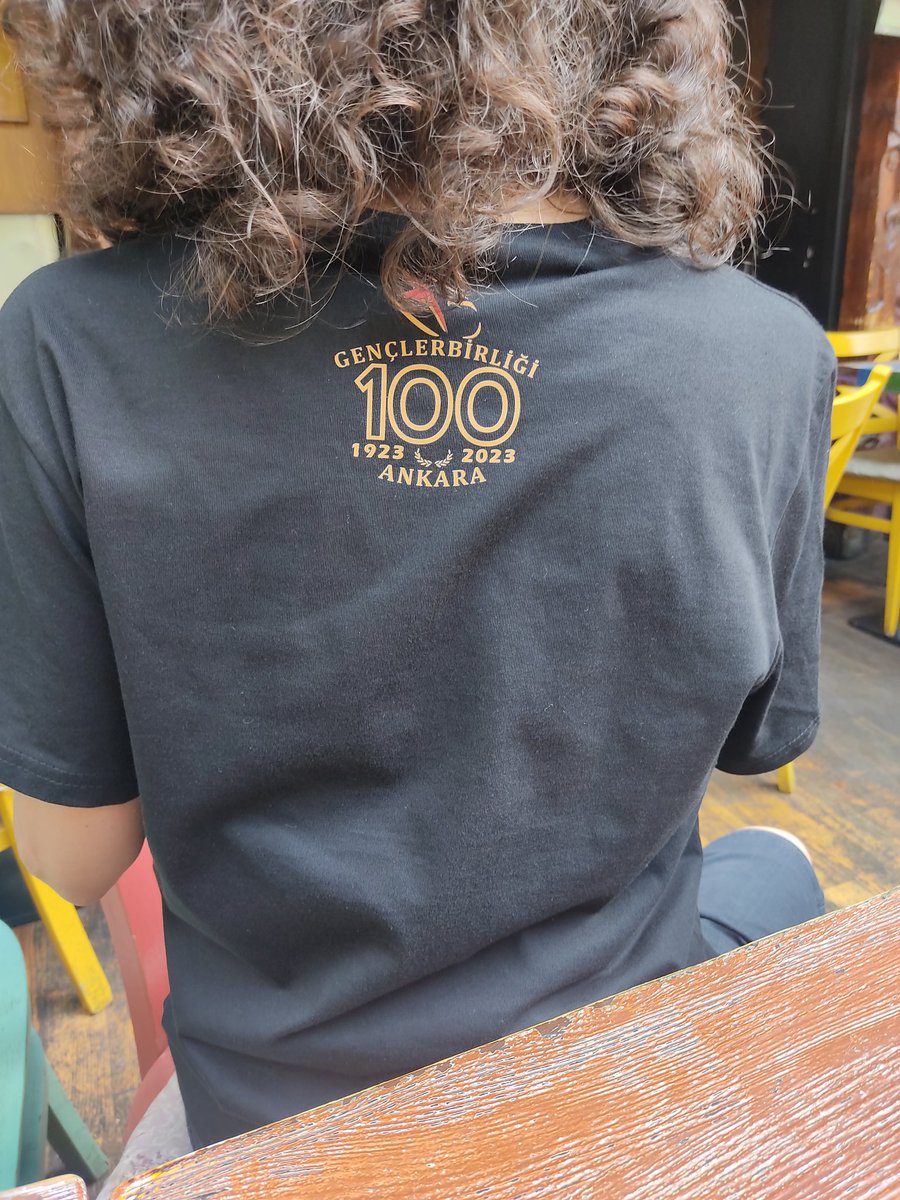 fckarakizil's tweet image. 100.yıl anı tişörtleri hazır, akşam maçta bizden ve an itibariyle Alerta'dan alınabilir. Fiyat 120 TL
Not:kargo ile sipariş için DM atın