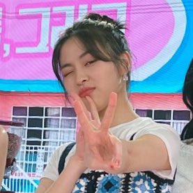 땡냥 tweet media