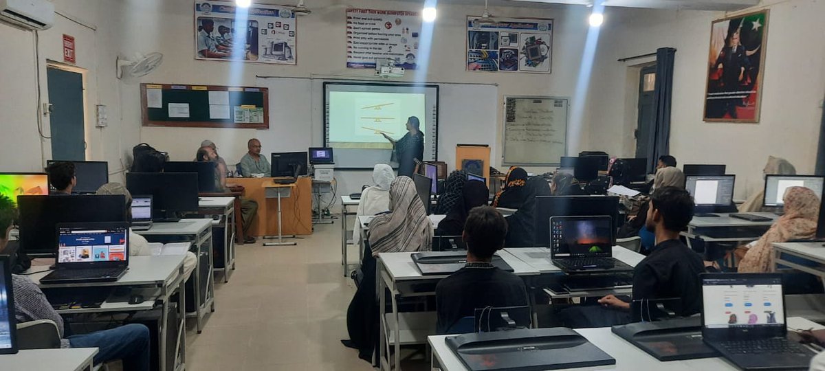 VTI_Multan_PVTC's tweet photo. #Expert_Session Ms. Reema having expertise on #Communication #Physcological_Behaviour on topic of #Power_of_Communication in weekend batches of #AMAZON_VIRTUAL_ASSISTANT
@PvtcRm @hassan_farasat @PVTC_Official @hasnainhamad @Waqasahmadqazi special arrangement by #ACE_Connect https://t.co/sj0gyTn8Wa