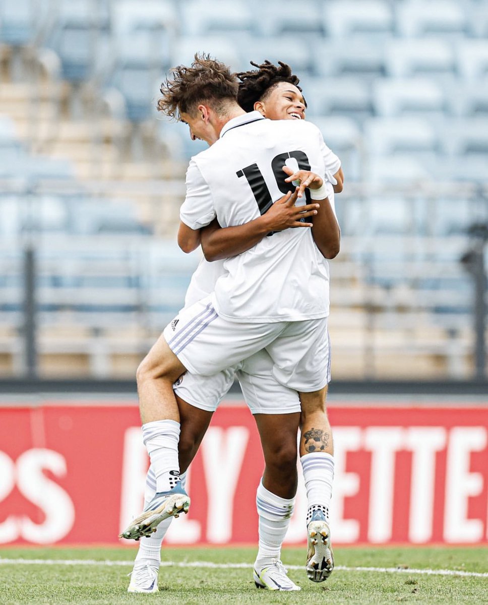 Muy contento por marcar el primero con esta camiseta. Seguimos! ⚔️🤍 <a href="/realmadrid/">Real Madrid C.F.</a>
