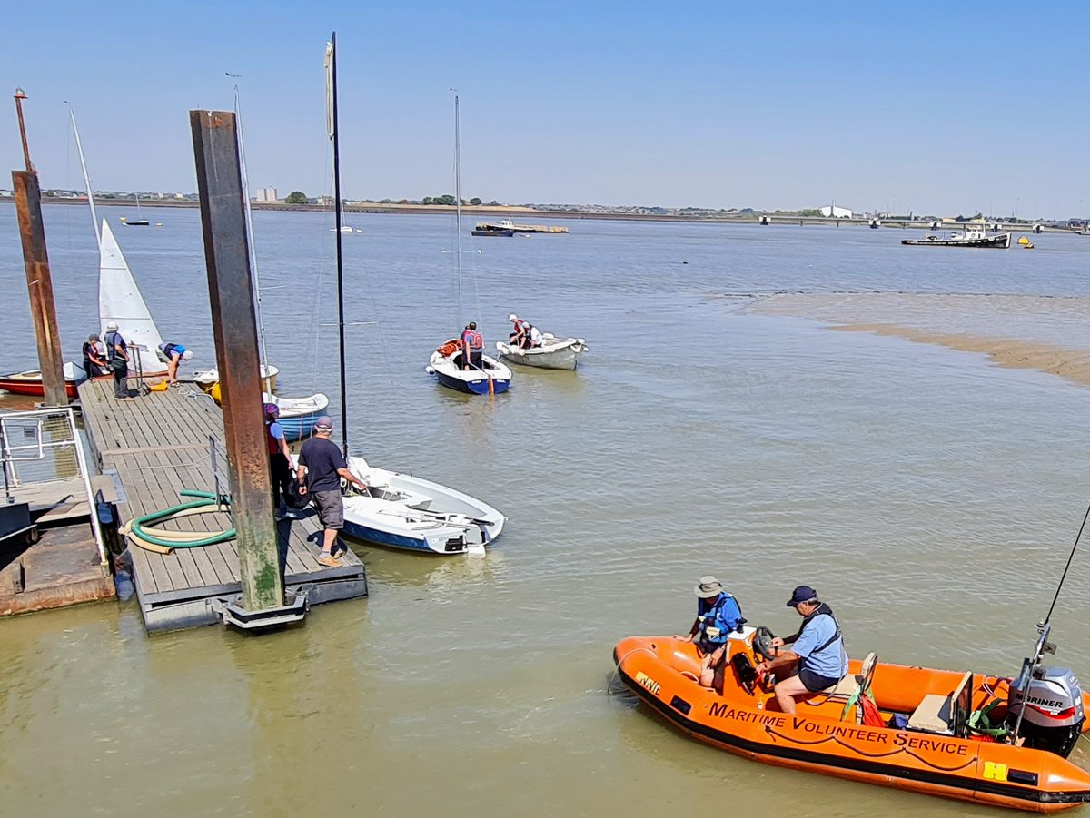 MeadeJordan's tweet image. Great to be at the Prom with @MVSHQ #Gravesend Unit for the 176th Gravesend Regatta &amp;amp; @GravesendSC Open Day. Pleased to meet &amp;amp; thank the volunteers who turned out on a real scorcher 😎 of a day to help keep our proud maritime traditions alive. ⛵
@gravesendregat @GravesendRowers