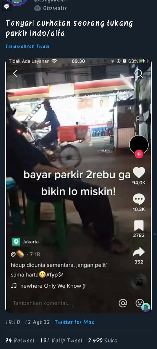 convomfs's tweet photo. 💭 Jujur gua gak keberatan kalo harus bayar parkir. Tapi plis lah. Kalo jadi tukang parkir berdedikasi dikit lah. Kalo ada yg mau keluarin motor diapit motor" lain ya dibantu. Bukan malah ngelihatin doang. Kalo ada yg mau nyebrang ya bantu sebrangin. Bukan malah nerima (cont) https://t.co/Z7uXo1kl3u