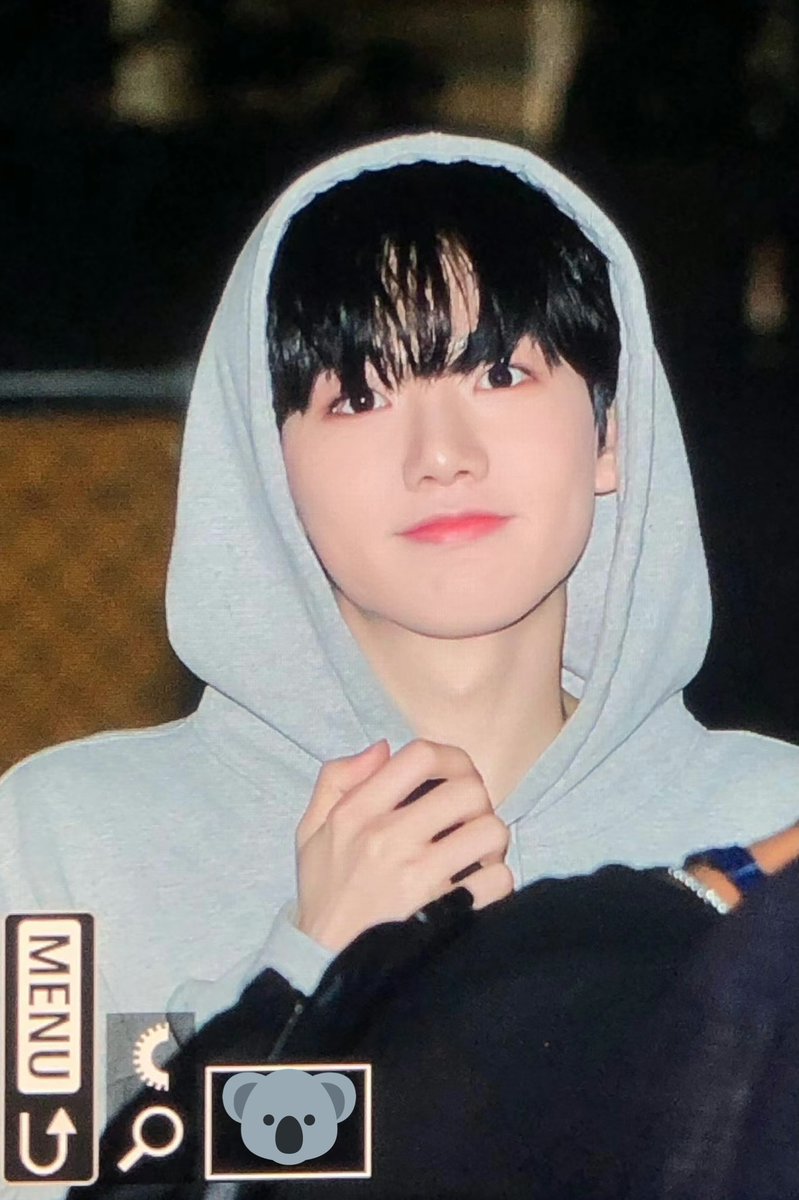 KJKLOOK's tweet photo. his godly tier visuals are insane!! #junkyu https://t.co/VPw0Cs26pa