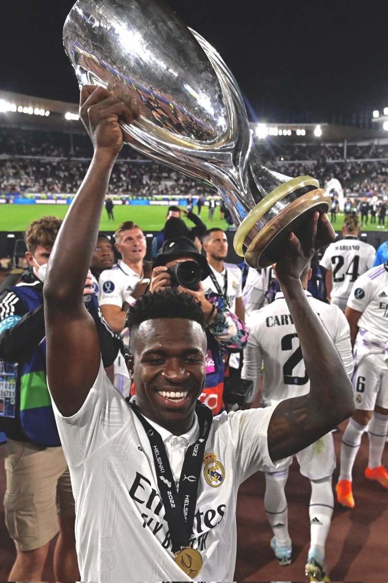 Madridismoreal's tweet photo. Si Vinicius marca contra el Almería sortearemos una camiseta a elegir entre todos los que den RT y me sigan a mí y a @todocamisetas__ https://t.co/jBHB9cH8Wc