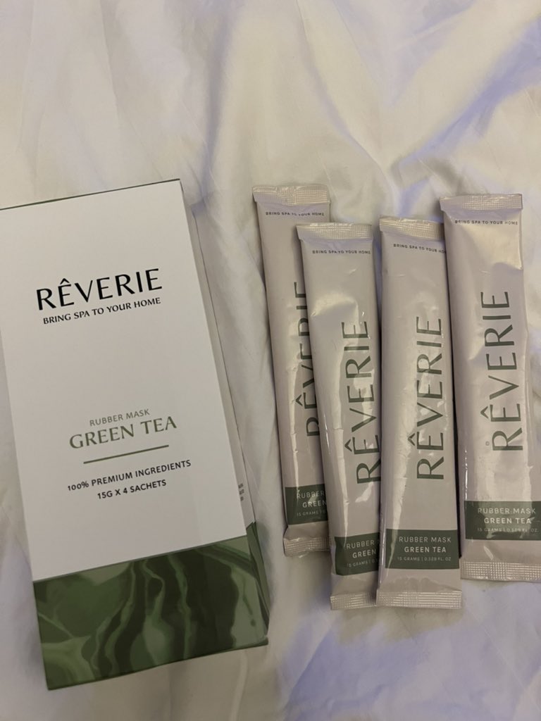 secretlyfura's tweet photo. Produk selfcare yang korang boleh consider belikan kawan korang yang bakal berkahwin — https://t.co/4er9xNyLsm