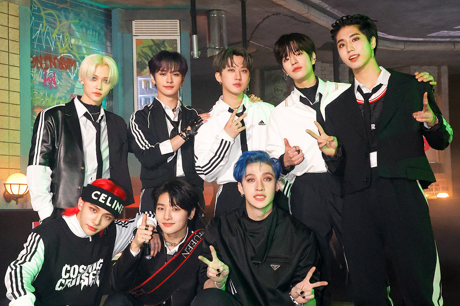 skz_streams's tweet photo. Spotify Streaming Party 🎶

@Stray_Kids is less than 10M streams away from hitting 3B streams on Spotify. Join Spotify streaming party now!

🎧 https://t.co/269NR9pllH
📻 https://t.co/RpwQ2DiolC

Reply your streaming screenshots below with the hashtag #SKZto3BILLION https://t.co/P2Qj4SdjK5