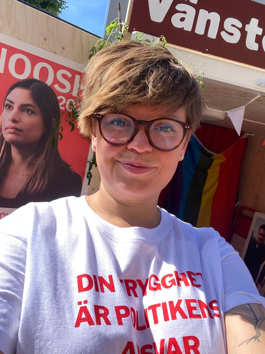 v_Sundbyberg's tweet photo. Dags att steppa upp och kliva fram, vi i #vänsterpartiet Sundbyberg tar kampen för en starkare välfärd, arbetsrätt med hyggliga arbetsvillkor, vi vill ha en hållbar omställning och trygghet, i hemmet, på gator och i skolor! @vansterpartiet 
Glöm inte att rösta! #valet2022 #svpol https://t.co/jIG4Zozqzf