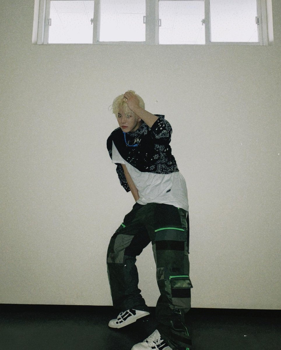 teupann's tweet photo. 윤재혁 금발 할렐루야 https://t.co/Jaqsqv2hUD