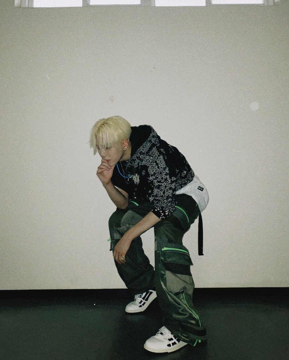 teupann's tweet photo. 윤재혁 금발 할렐루야 https://t.co/Jaqsqv2hUD
