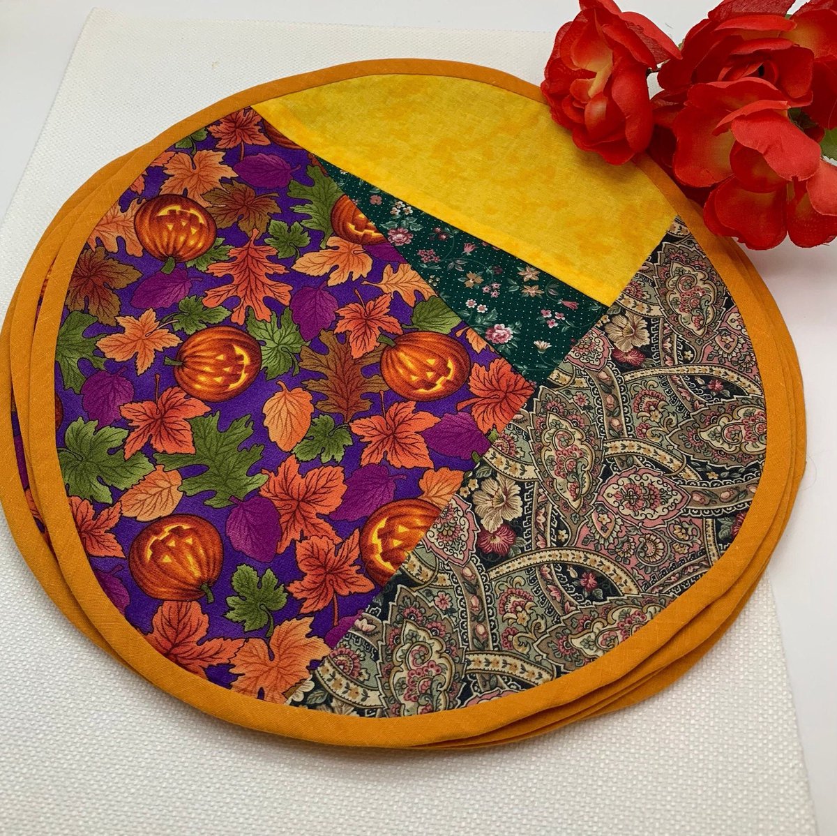 LilyDogAntiques's tweet photo. Excited to share this item from my #etsy shop: 4 Large Vintage Hand Made Fall or Halloween Doilies or Table Decor, Vintage Fall Fabric Doilies or Table Decor #falltabledecor #halloweendoily #falldecorations #vintagehandmadefallorhalloween https://t.co/tVGBRGLELl https://t.co/Hd4A8hdgnj