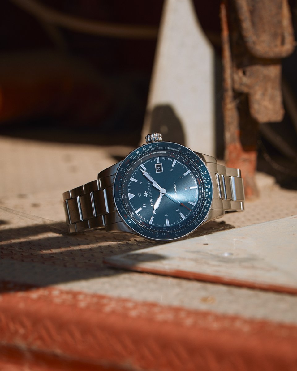 hamiltonwatch's tweet photo. Touch the sky. Enhanced with a stunning blue dial and matching slide-rule bezel, the Khaki Aviation Converter Auto will be your perfect companion mid-flight: https://t.co/9OrTOC8PcI
#hamiltonwatch #khakiaviation #khakiconverter #aviation #automatic #sky
(Ref. H76645140) https://t.co/mYa6dYXI3h