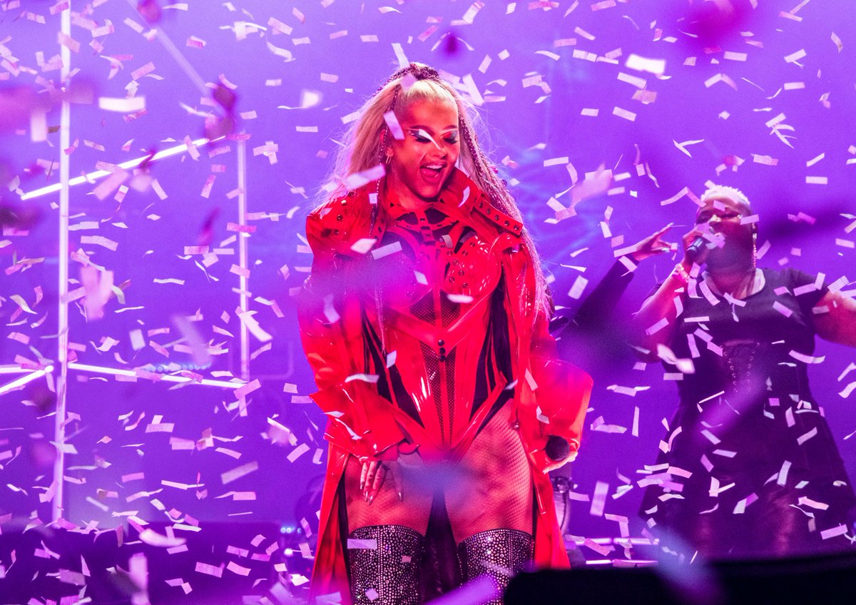 PrideBrighton's tweet photo. We can't believe it's already been a week since @xtina headlined our Main Stage! 🎉
Photo by @chrisjepson from We Are Fabuloso supported by Yahoo.
#BrightonPride #WeAreFabuloso #Pride30 #LGBT #LGBTQ #Dirrty #Xtina #ChristinaAguilera https://t.co/NkuH4CKcED